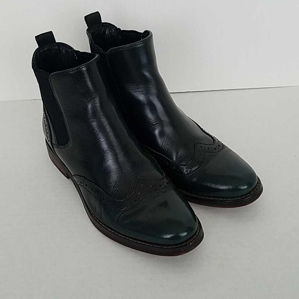 Beautiful Leather Ankle Booties